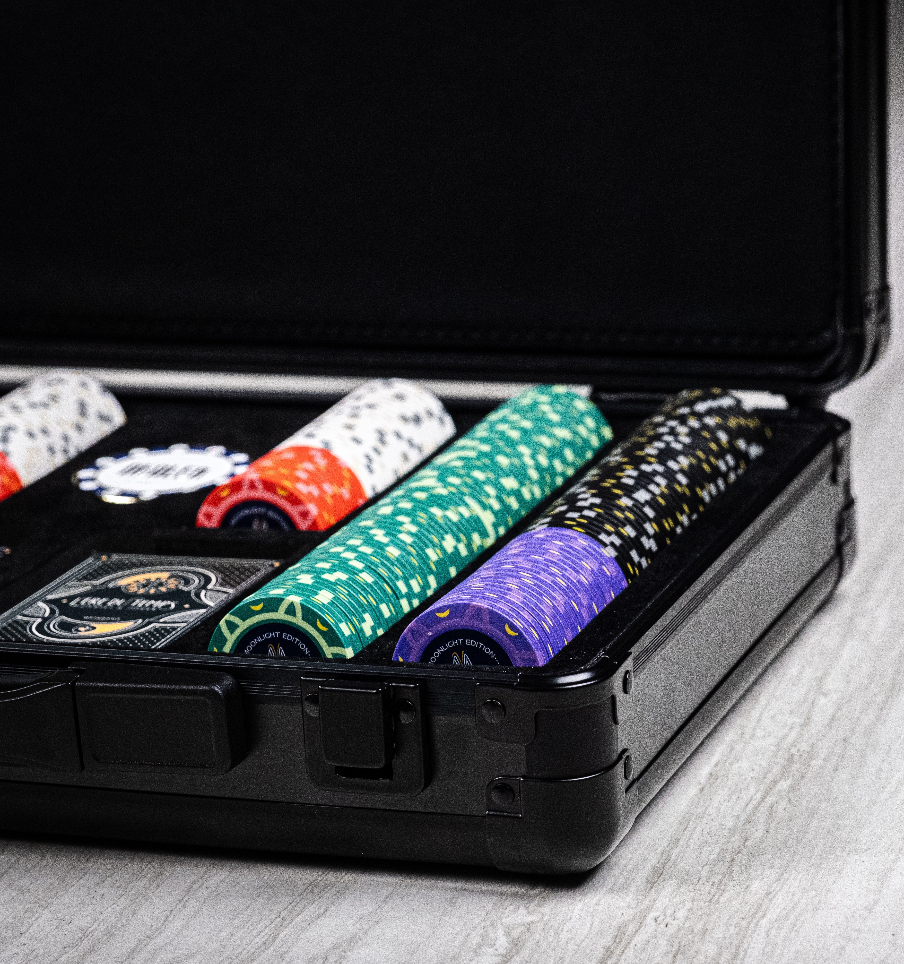 Poker Set 300 Clay Chips - Moonlight Edition